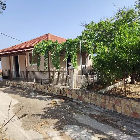 Anna-maria House Holiday home Fokata
